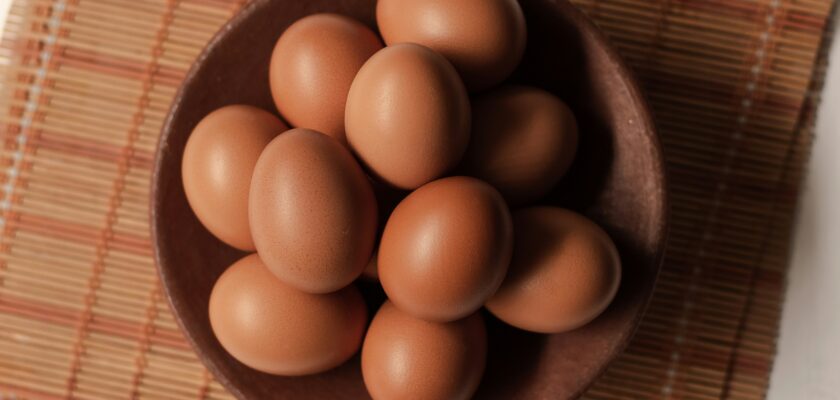 How long can eggs be out of the fridge?