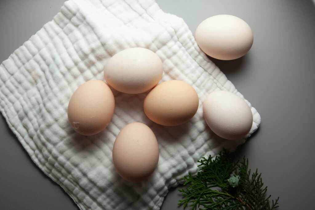 How long can eggs be out of the fridge?