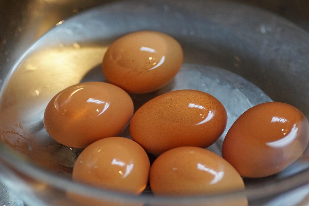 How to water glass eggs