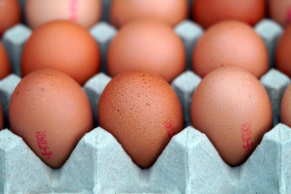 How long can you keep fresh eggs on the counter?