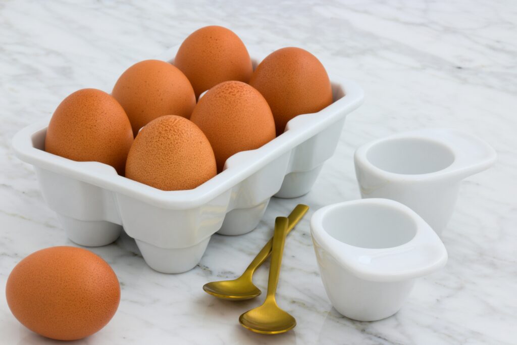 How long do fresh chicken eggs last on the counter?