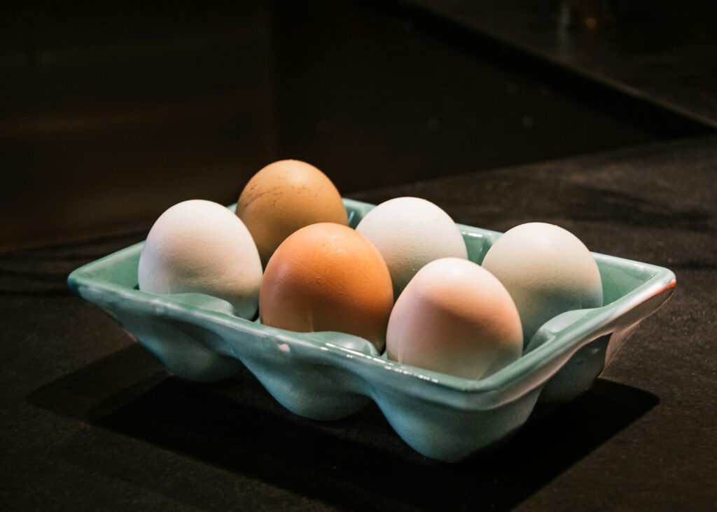 How long do fresh chicken eggs last on the counter?